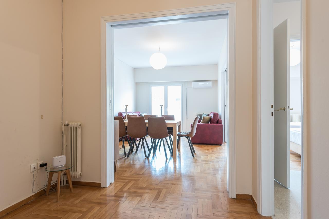 Athens Crown Paradise Apartments ภายนอก รูปภาพ